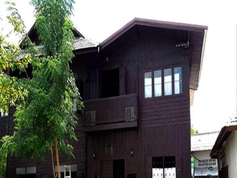 Baan Kong Hostel Lamphun Exterior photo